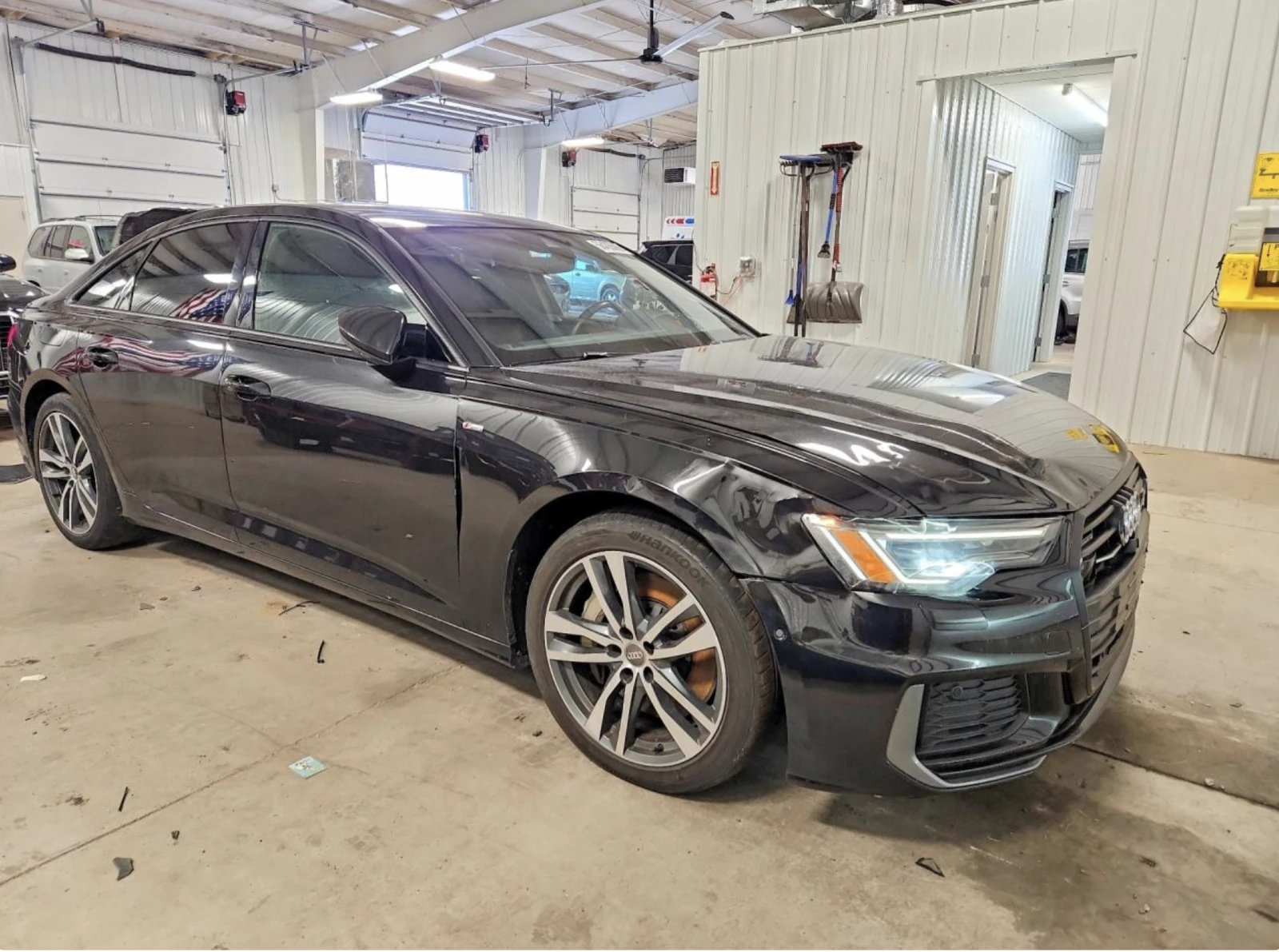 Audi A6 PREMIUM PLUS / КЛИП НА МОТОРА!, снимка 4 - Автомобили и джипове - 55133252