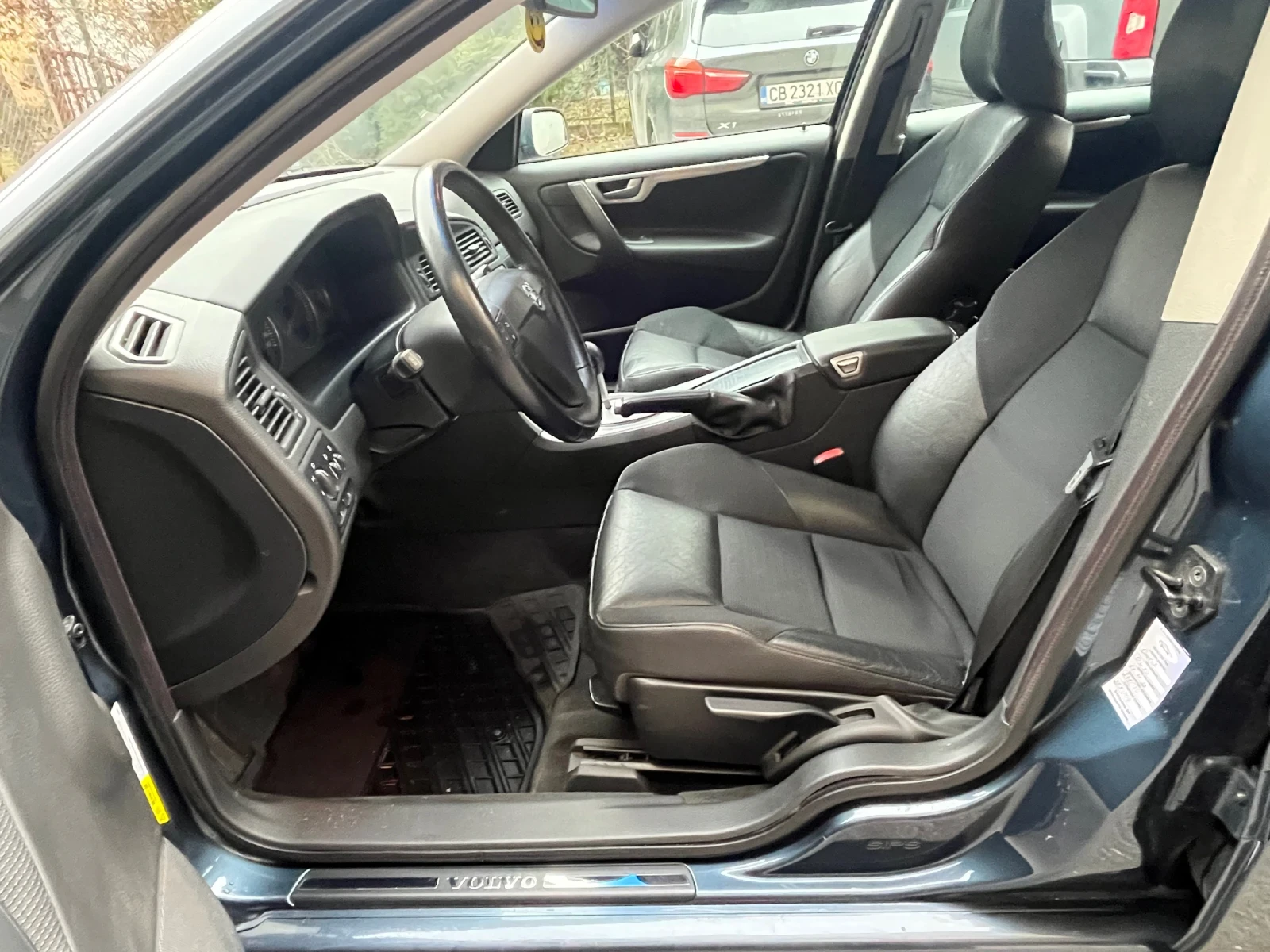 Volvo S60 2.4 D5 Фейслифт, снимка 7 - Автомобили и джипове - 55547769