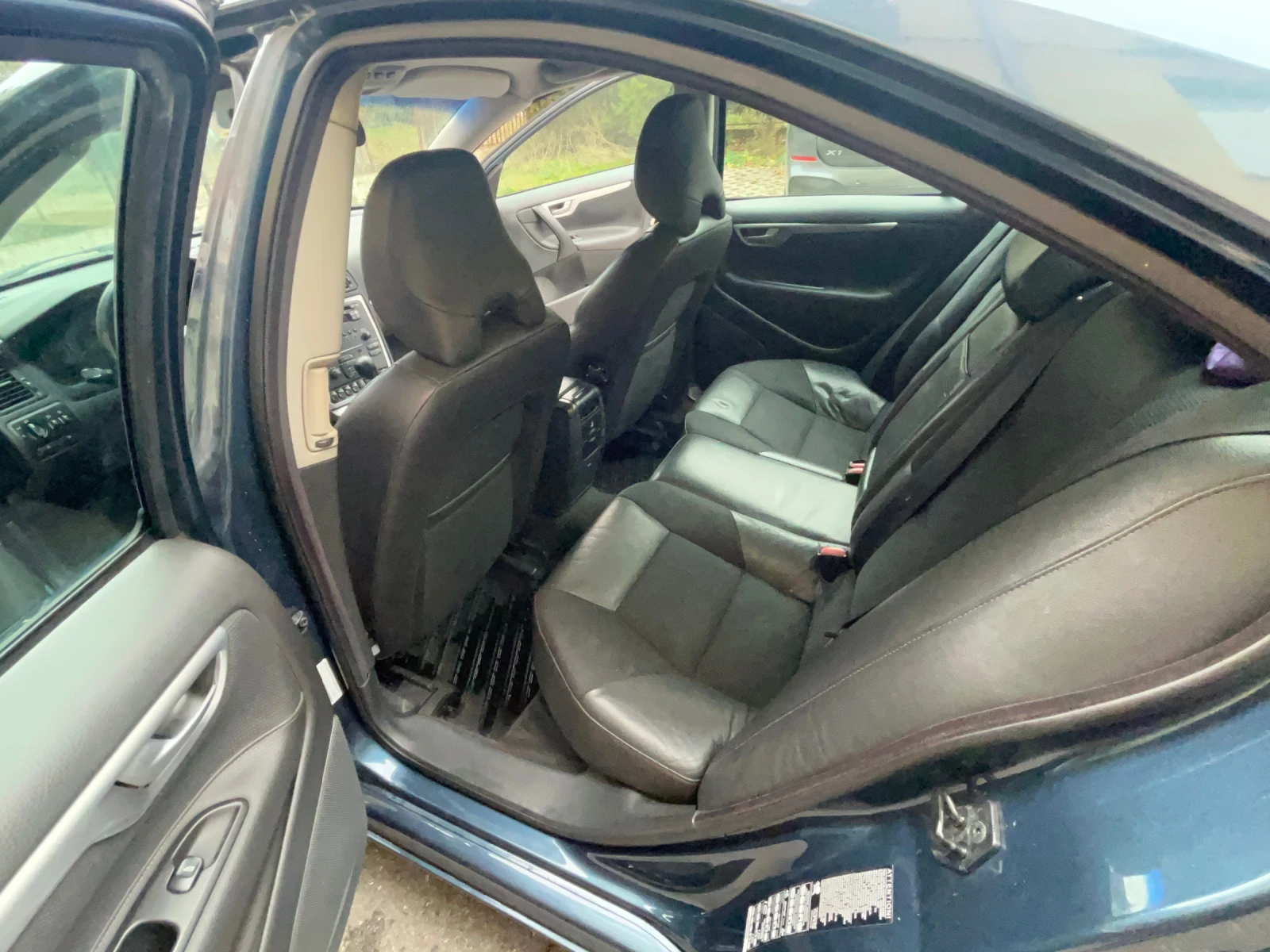 Volvo S60 2.4 D5 Фейслифт, снимка 9 - Автомобили и джипове - 55547769