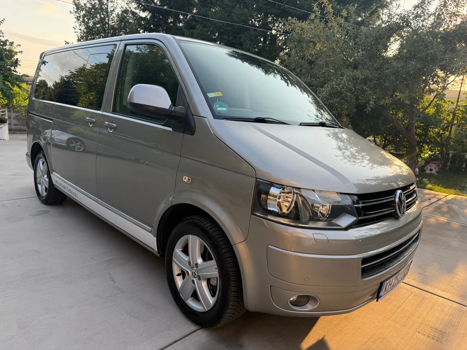 VW Multivan 2.0BiTDI* DSG* 4x4* HIGHLINE* , снимка 4 - Автомобили и джипове - 55436606