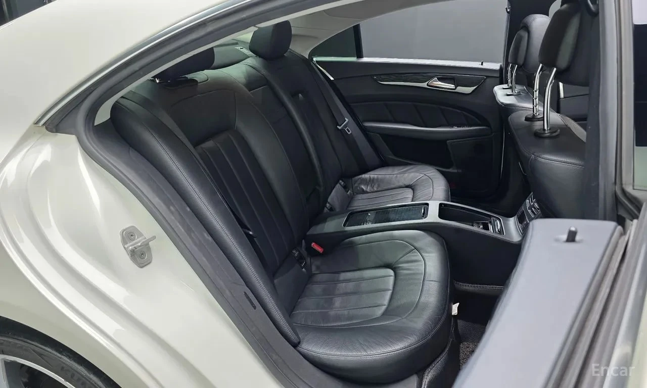 Mercedes-Benz CLS * CLS350 d 4MATIC * ЦЕНА ДО БГ, снимка 11 - Автомобили и джипове - 56019716