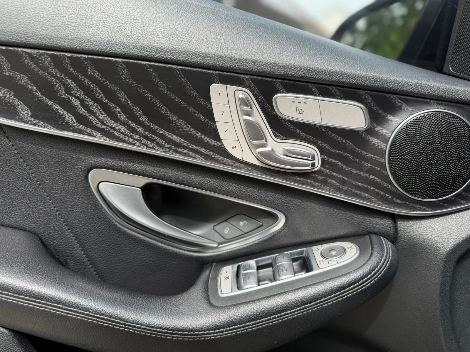 Mercedes-Benz C 220 AMG Line/Full, снимка 7 - Автомобили и джипове - 56134204