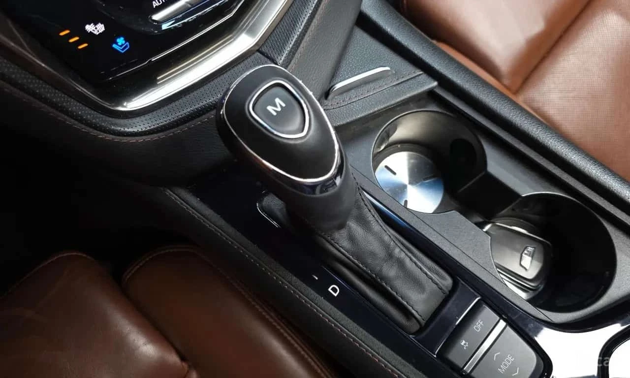 Cadillac Cts * 2.0 Premium AWD /ФИНАНСИРАНЕ, снимка 9 - Автомобили и джипове - 56331819