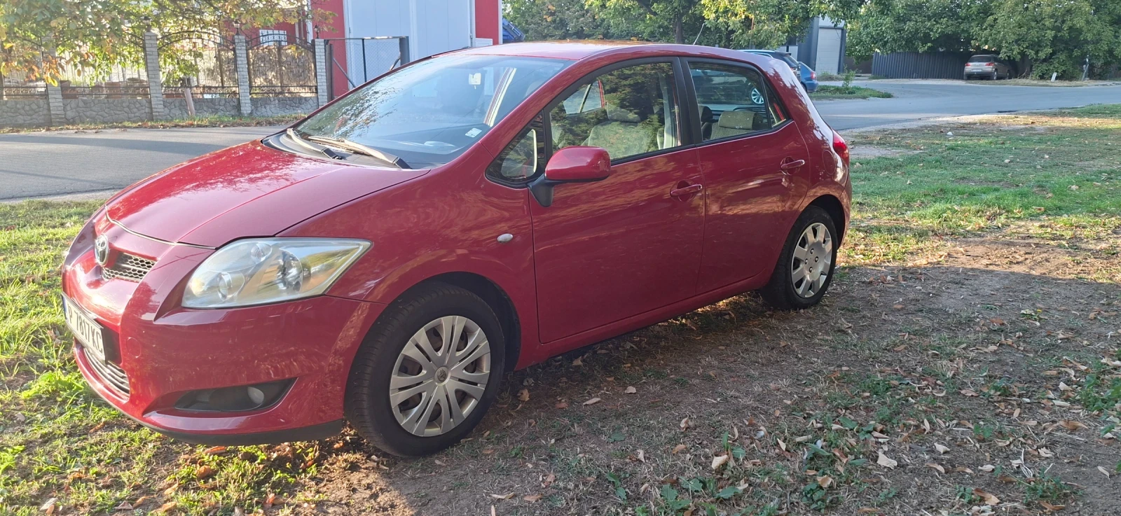 Toyota Auris, снимка 5 - Автомобили и джипове - 56552650