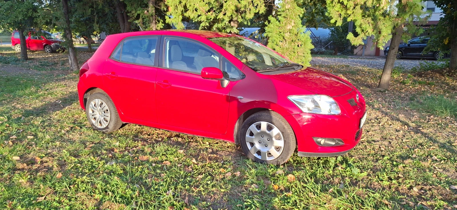 Toyota Auris, снимка 2 - Автомобили и джипове - 56552650