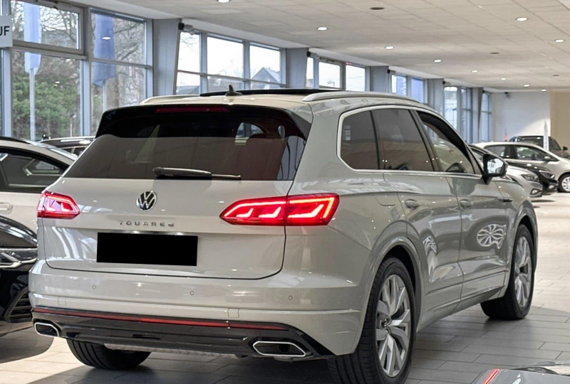 VW Touareg 3.0 V6 TDI 4M R-LINE Atmosphere, снимка 2 - Автомобили и джипове - 48700990