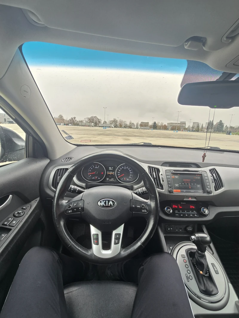 Kia Sportage, снимка 7 - Автомобили и джипове - 52481562