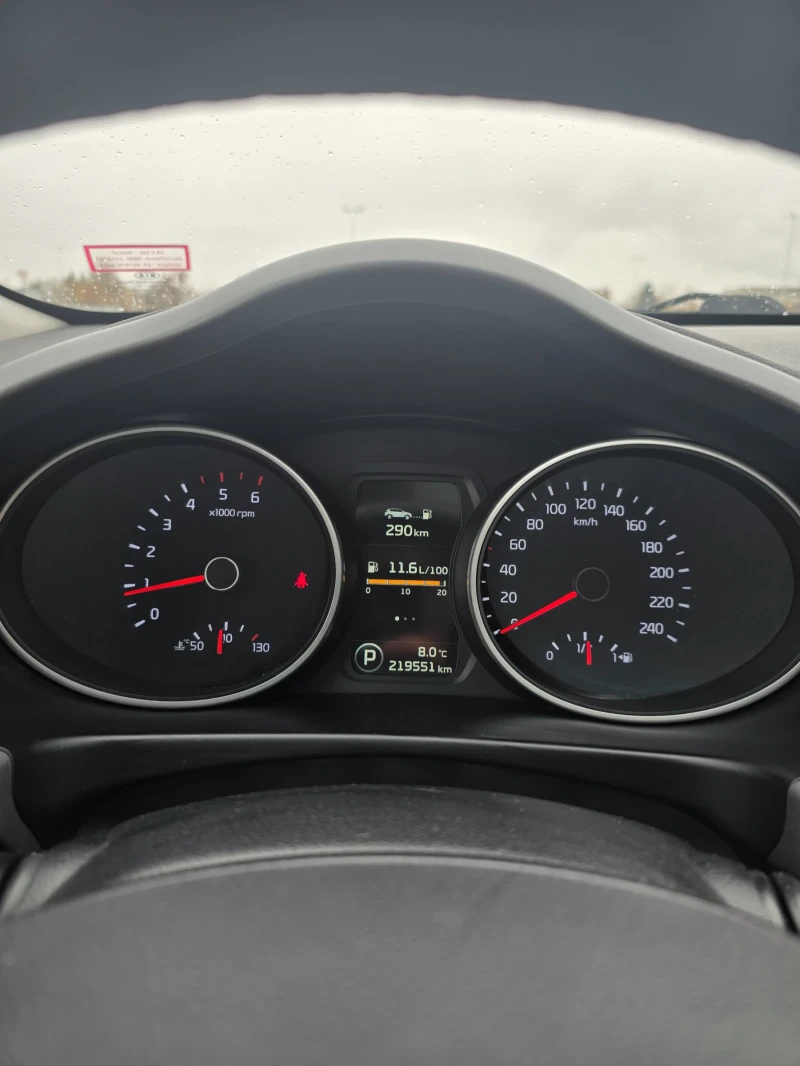 Kia Sportage, снимка 8 - Автомобили и джипове - 52481562