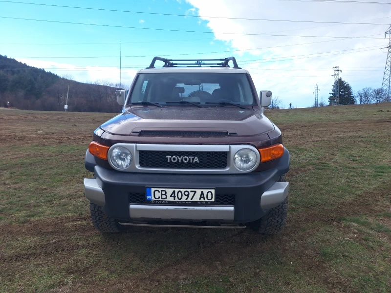Toyota Fj cruiser 4.0 i V6 Automatic, LPG, снимка 5 - Автомобили и джипове - 52967677