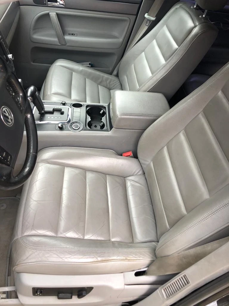 VW Touareg 3.2 s Gaz, снимка 14 - Автомобили и джипове - 48956725