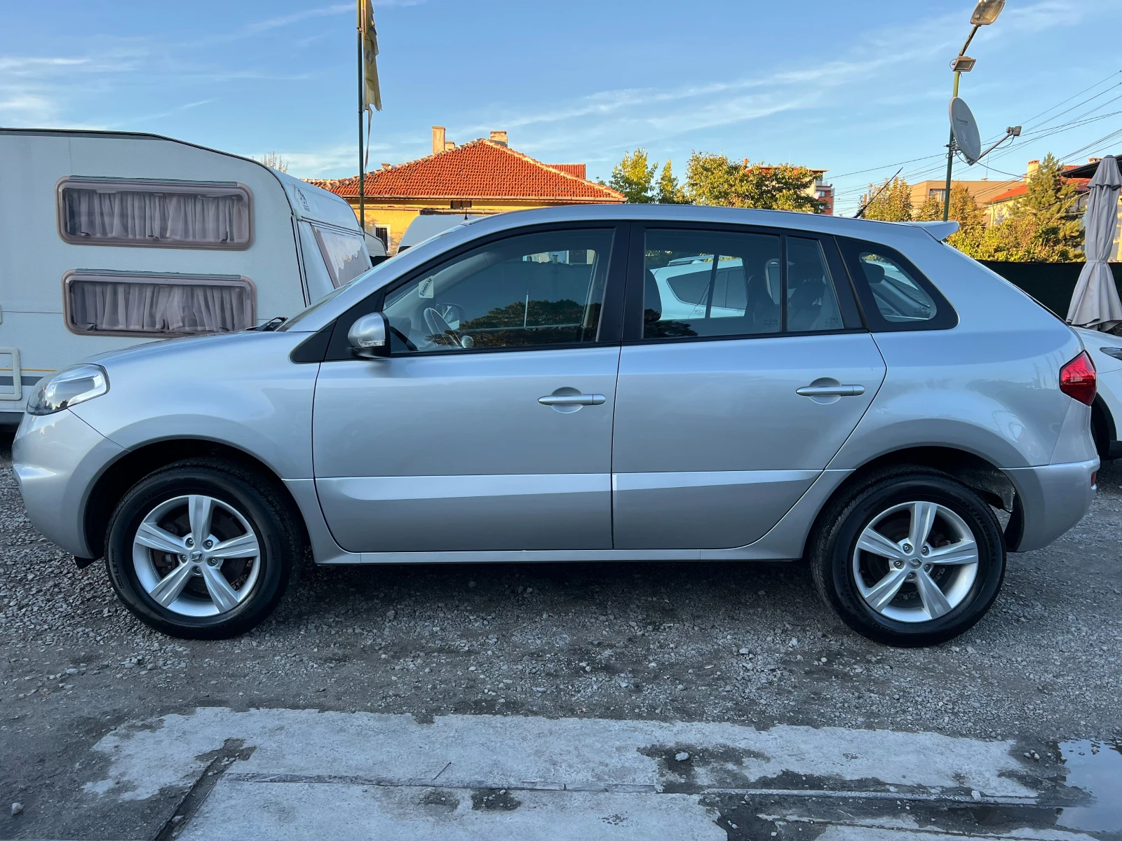 Renault Koleos 4WD 2.5i 165827км./Сервизна история/ТОП СЪСТОЯНИЕ/ - изображение 2