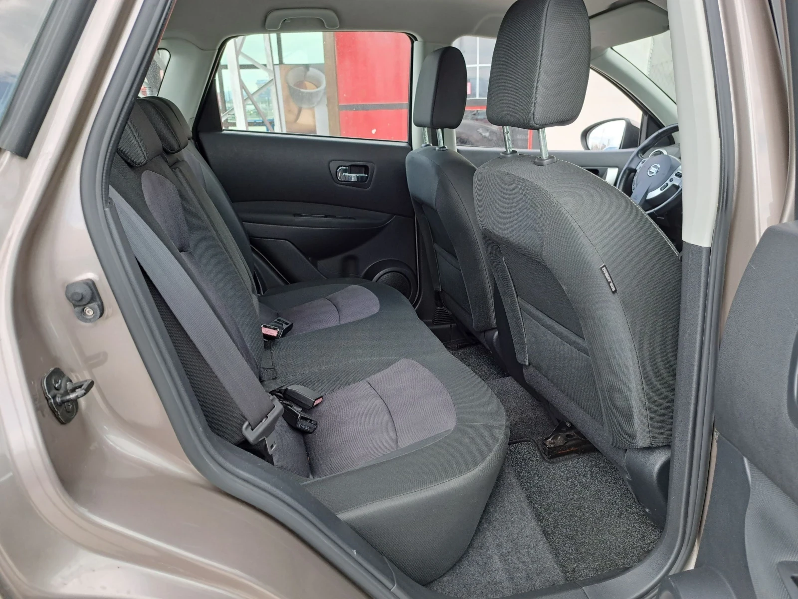 Nissan Qashqai 1.6i/НАВИ/КАМЕРА 360 /CRUIZE - изображение 10