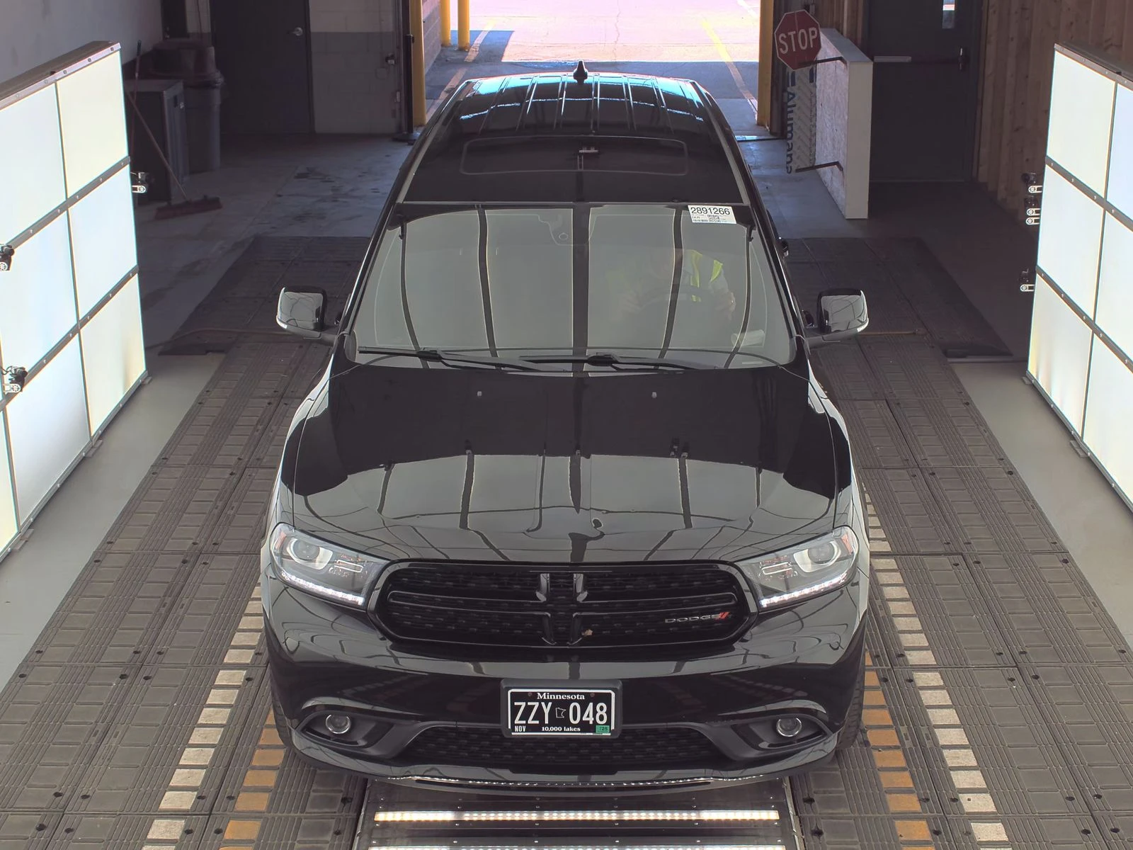 Dodge Durango R/T* 5.7 HEMI* AWD* 8ZF* Подгрев* Обдух* Пано*  - изображение 2