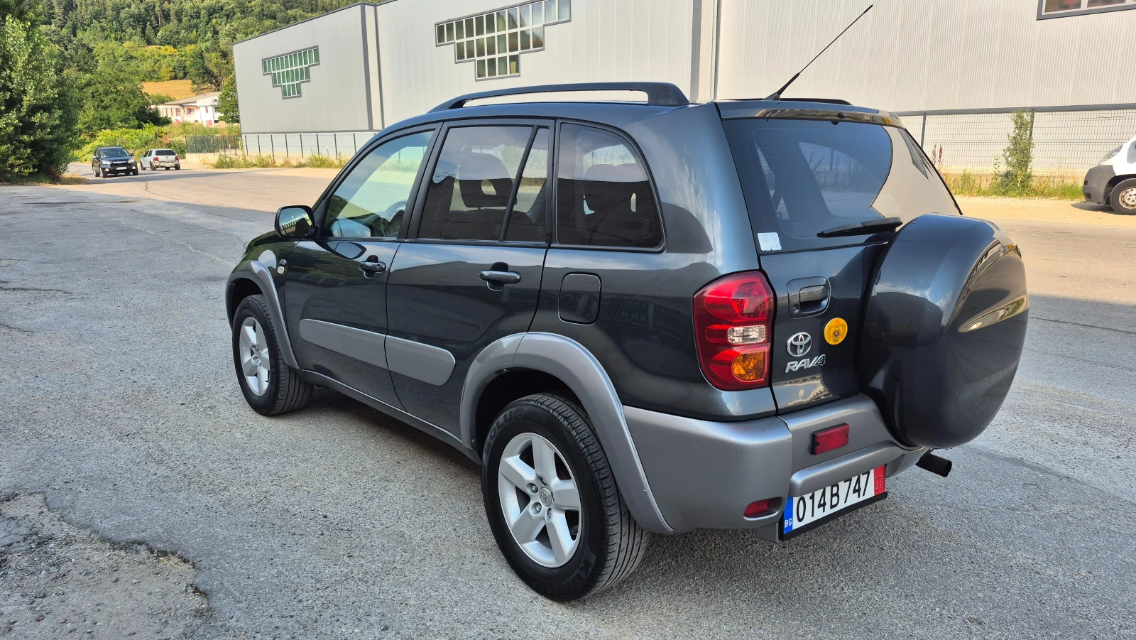 Toyota Rav4 2.0 D4D FACELIFT ОТЛИЧЕН - изображение 8