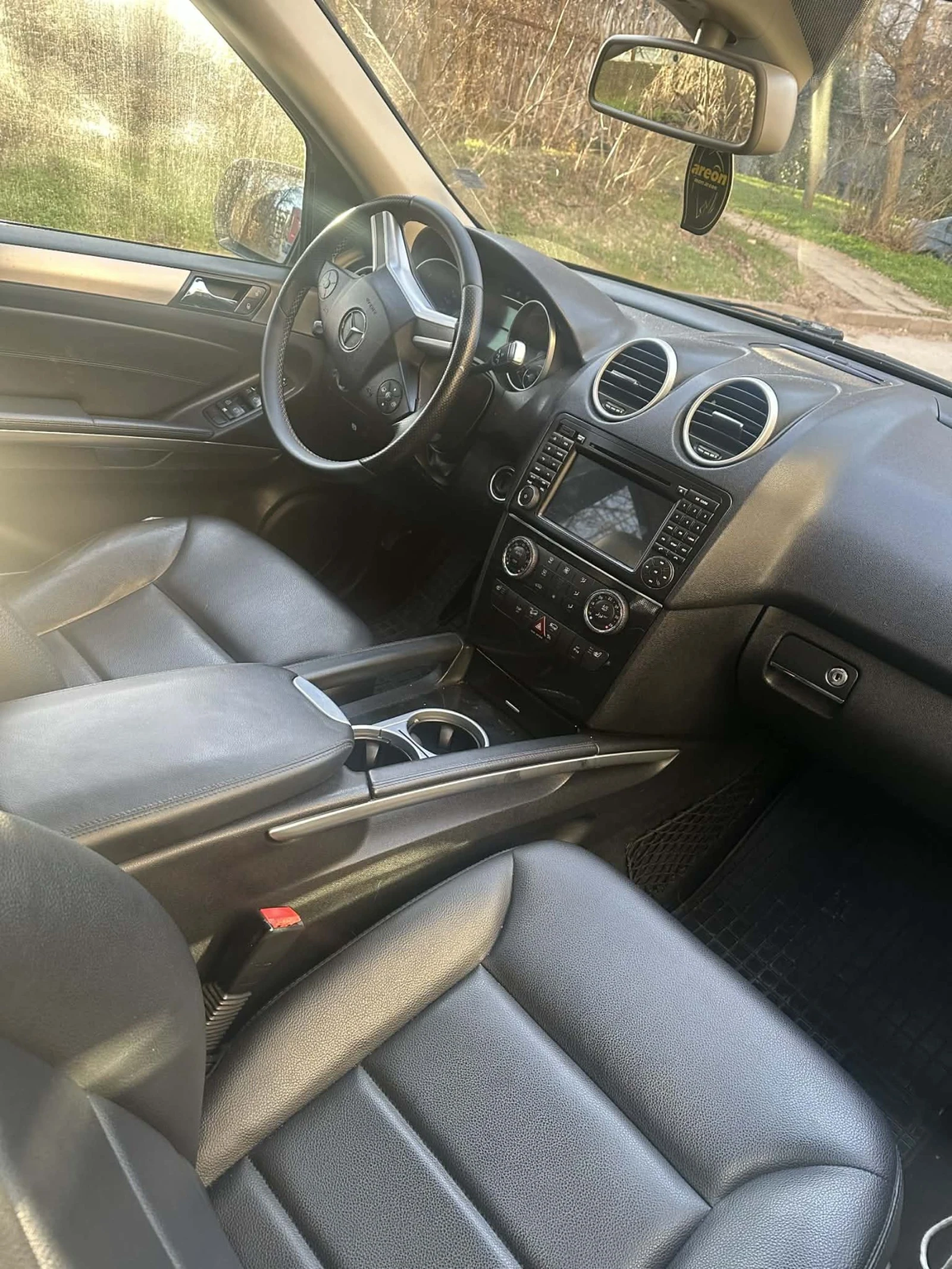 Mercedes-Benz ML 300, снимка 4 - Автомобили и джипове - 53774161