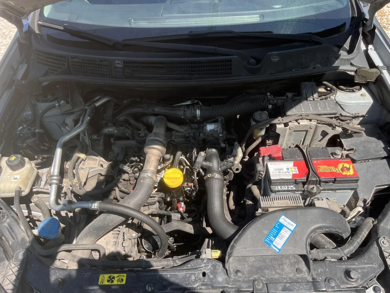 Nissan Qashqai 1.5dci, снимка 12 - Автомобили и джипове - 54714473