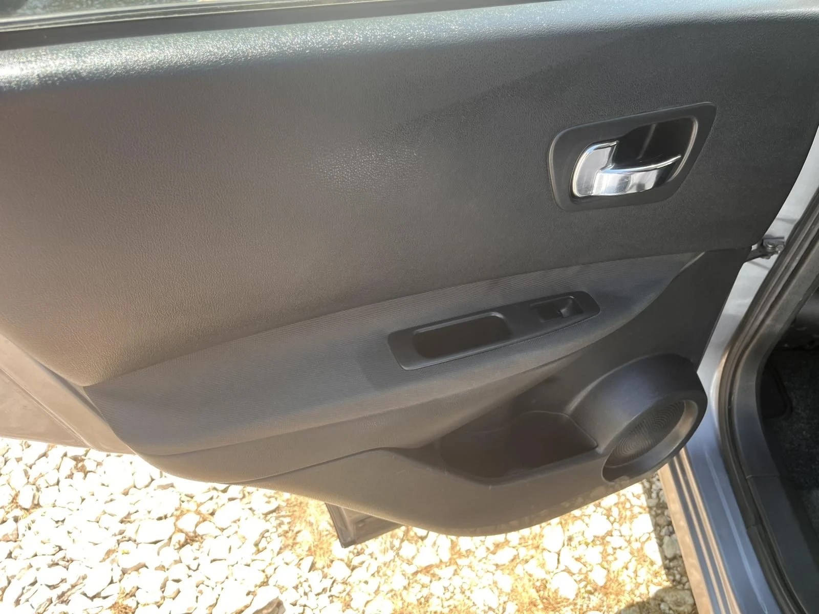 Nissan Qashqai 1.5dci, снимка 6 - Автомобили и джипове - 54714473