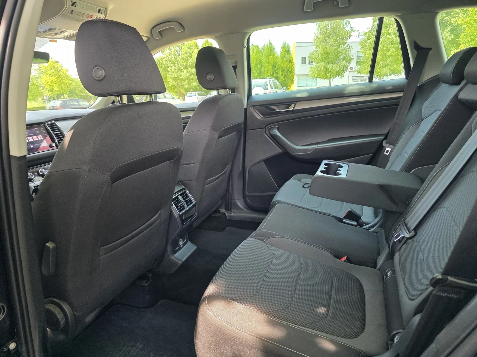 Skoda Kodiaq 2.0TDI-150kc 4X4, снимка 10 - Автомобили и джипове - 54800007