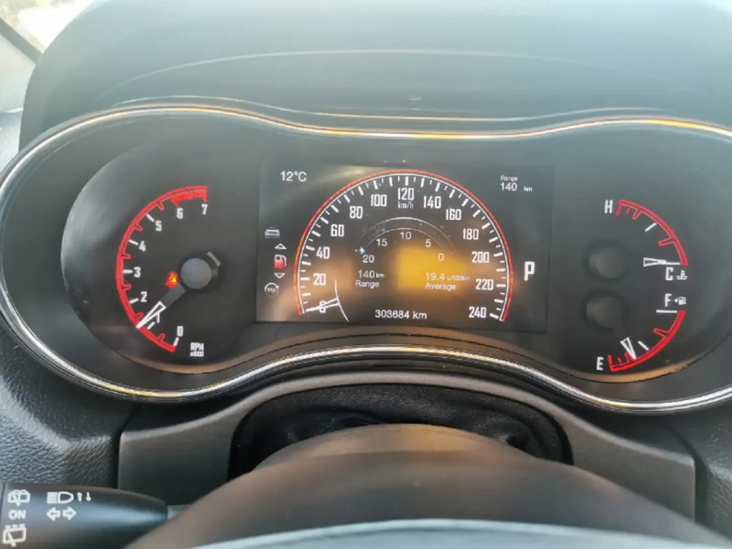Dodge Durango R/T* 5.7* V8* 8ZF* ПОДГРЕВ* ОБДУХВАНЕ* КАМЕРА* , снимка 11 - Автомобили и джипове - 54948110