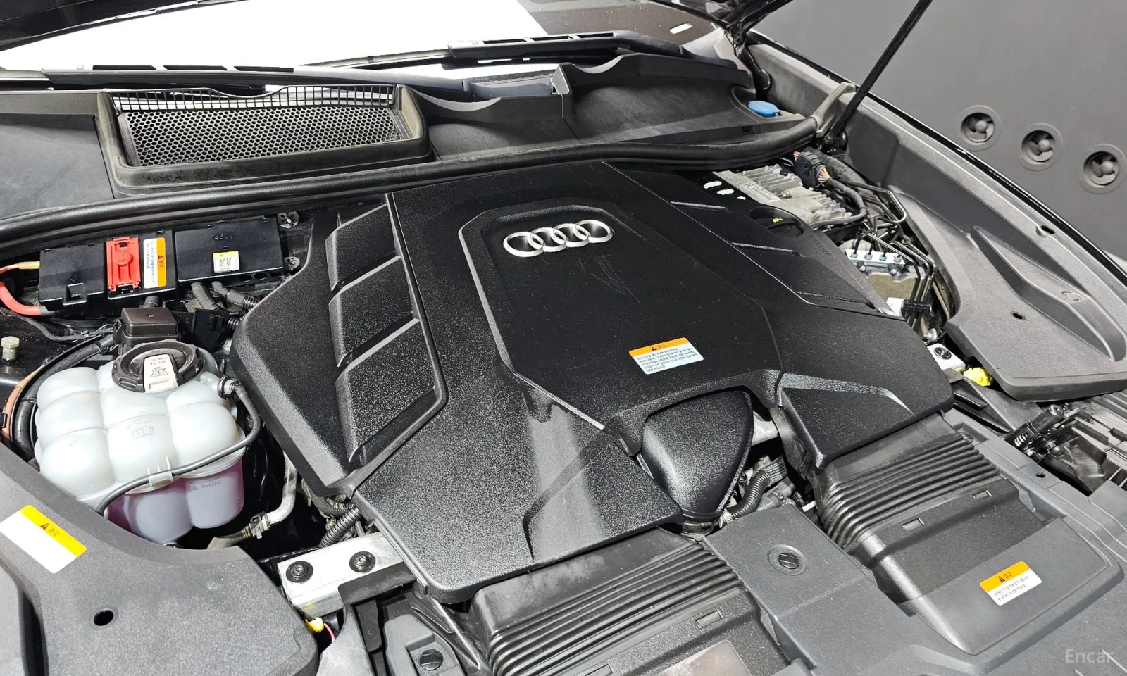 Audi Q8 UNIKAT* TOP OFERTA* PANORAMA* HUD* , снимка 6 - Автомобили и джипове - 55187845