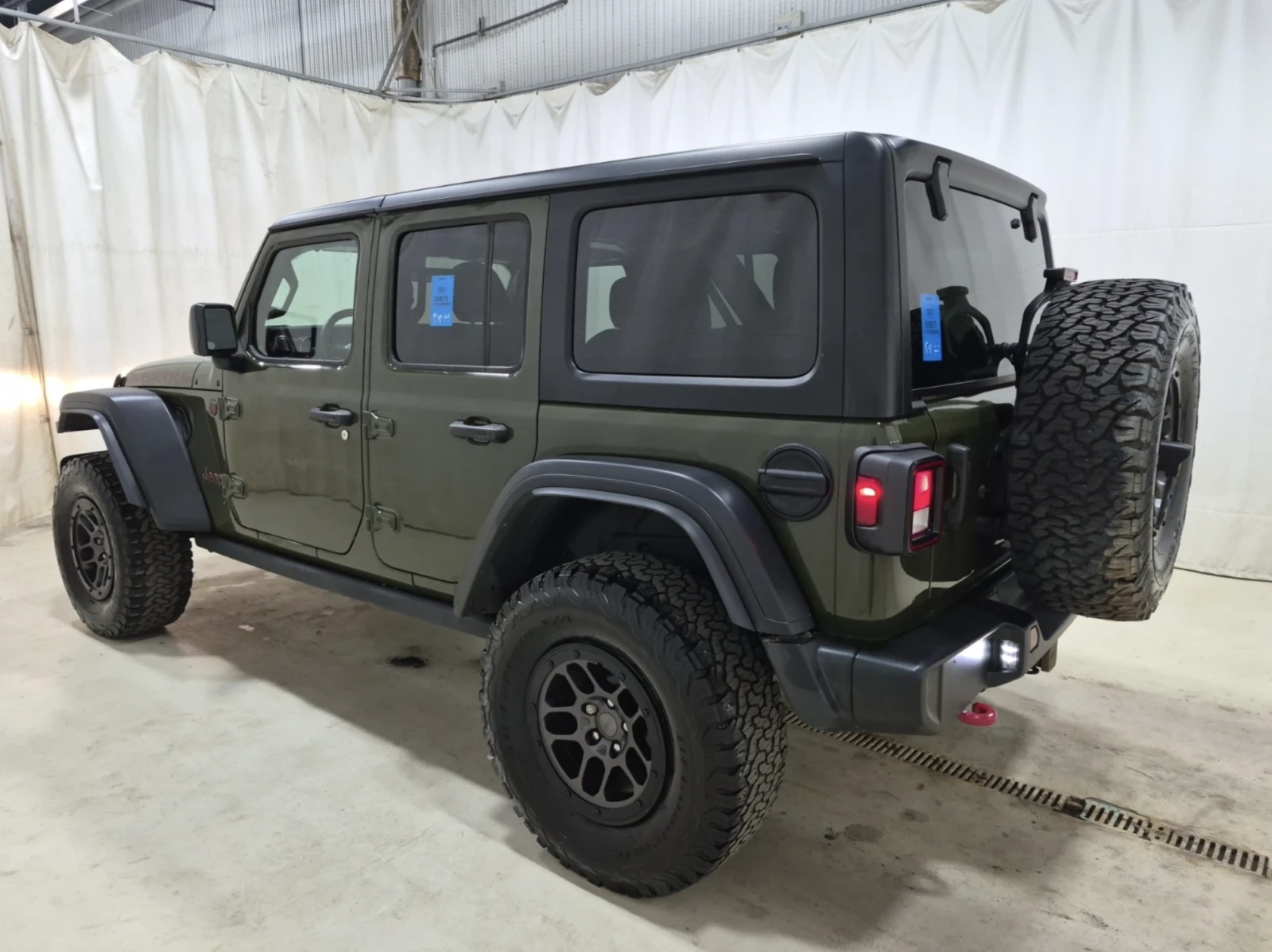 Jeep Wrangler 2023 Jeep Wrangler RUBICON, снимка 6 - Автомобили и джипове - 55446180