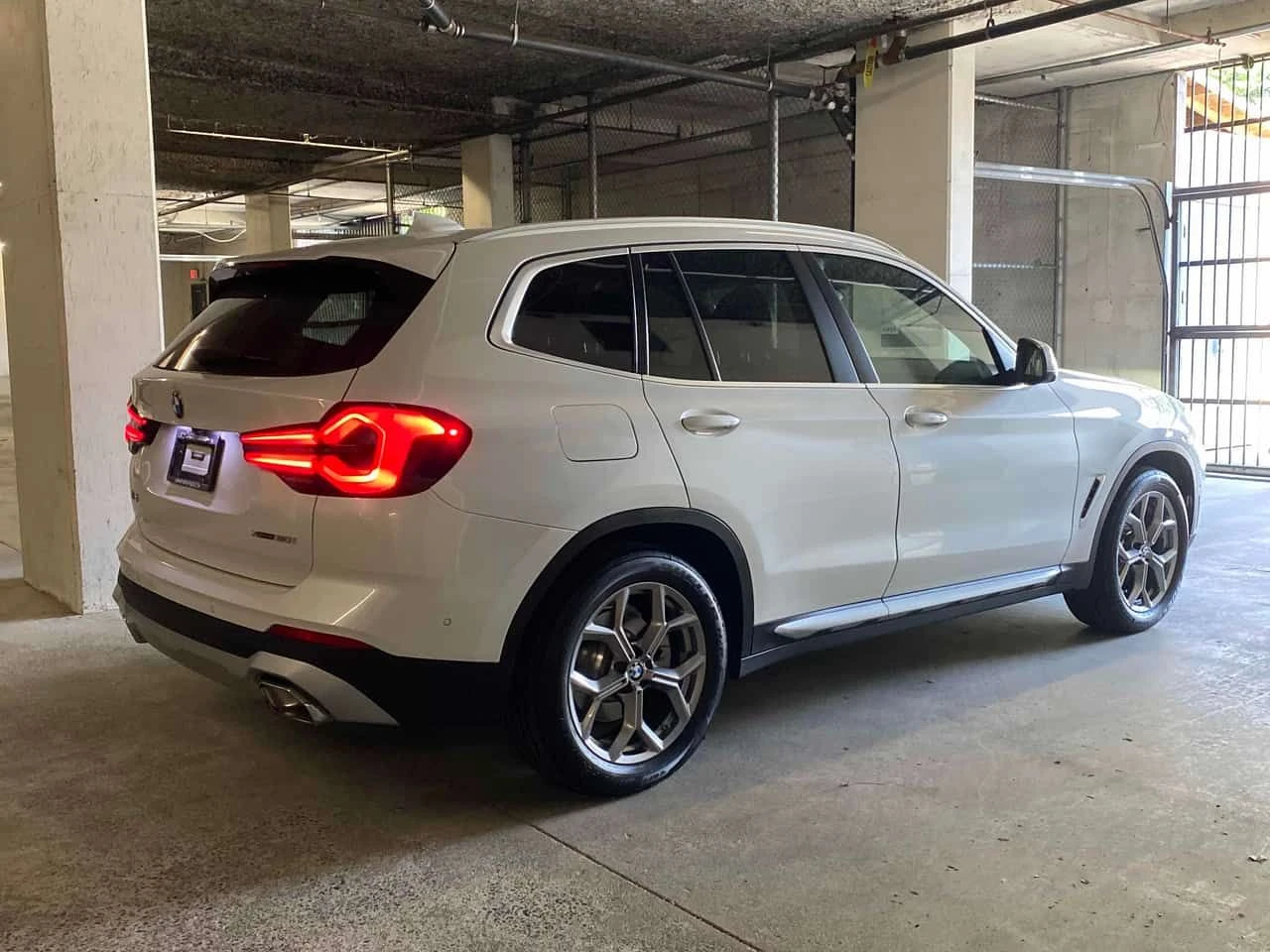 BMW X3  xDrive30i / 360 / Harman Kardon / CARFAX , снимка 3 - Автомобили и джипове - 55677603