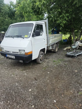     Nissan Trade