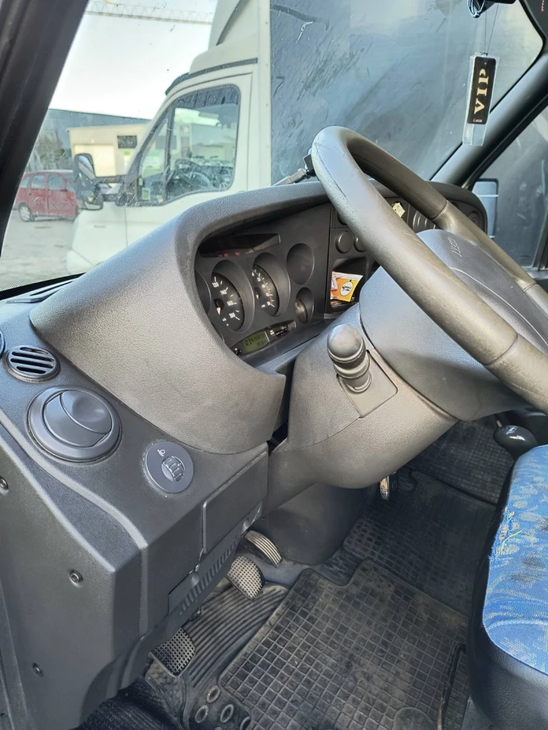 Iveco Daily, снимка 7 - Бусове и автобуси - 47526145