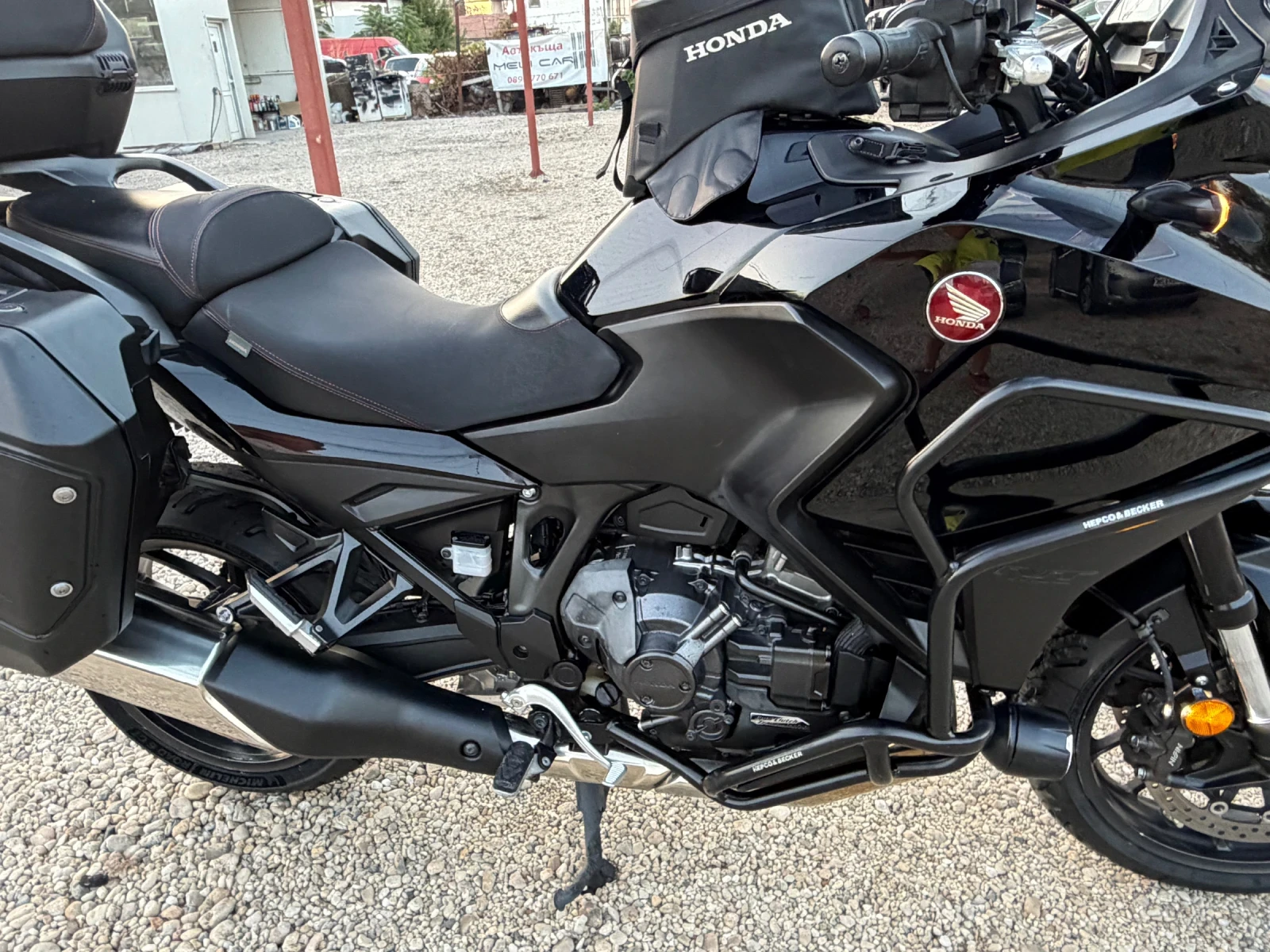 Honda Nt NT1100 ТОП DTC АВТОМАТ  ЛИЗИНГ ВИДЕО, снимка 2 - Мотоциклети и мототехника - 55905553