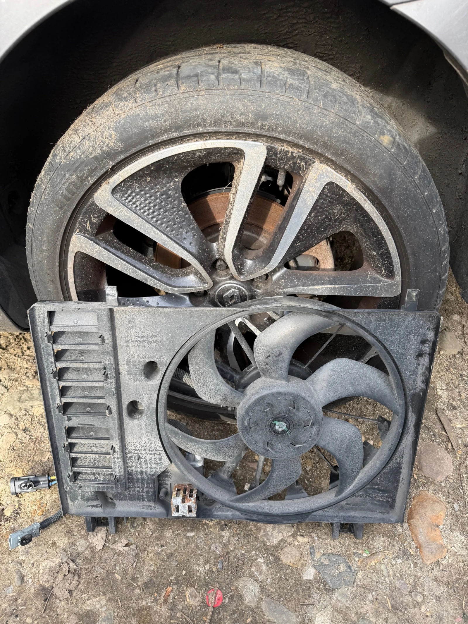 Peogeot 508 Citroen C5 2013г перка с дифузиор 3000257