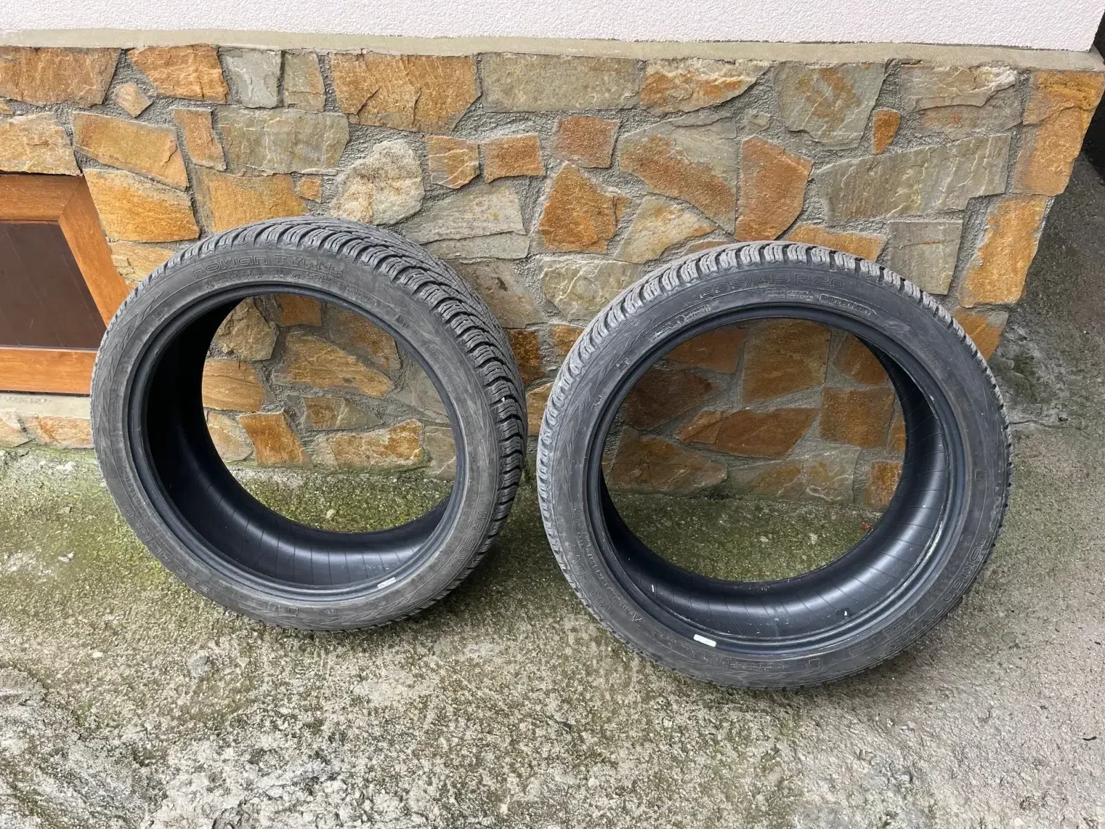 ���� 235/45R20 | Mobile.bg � ����������� 1