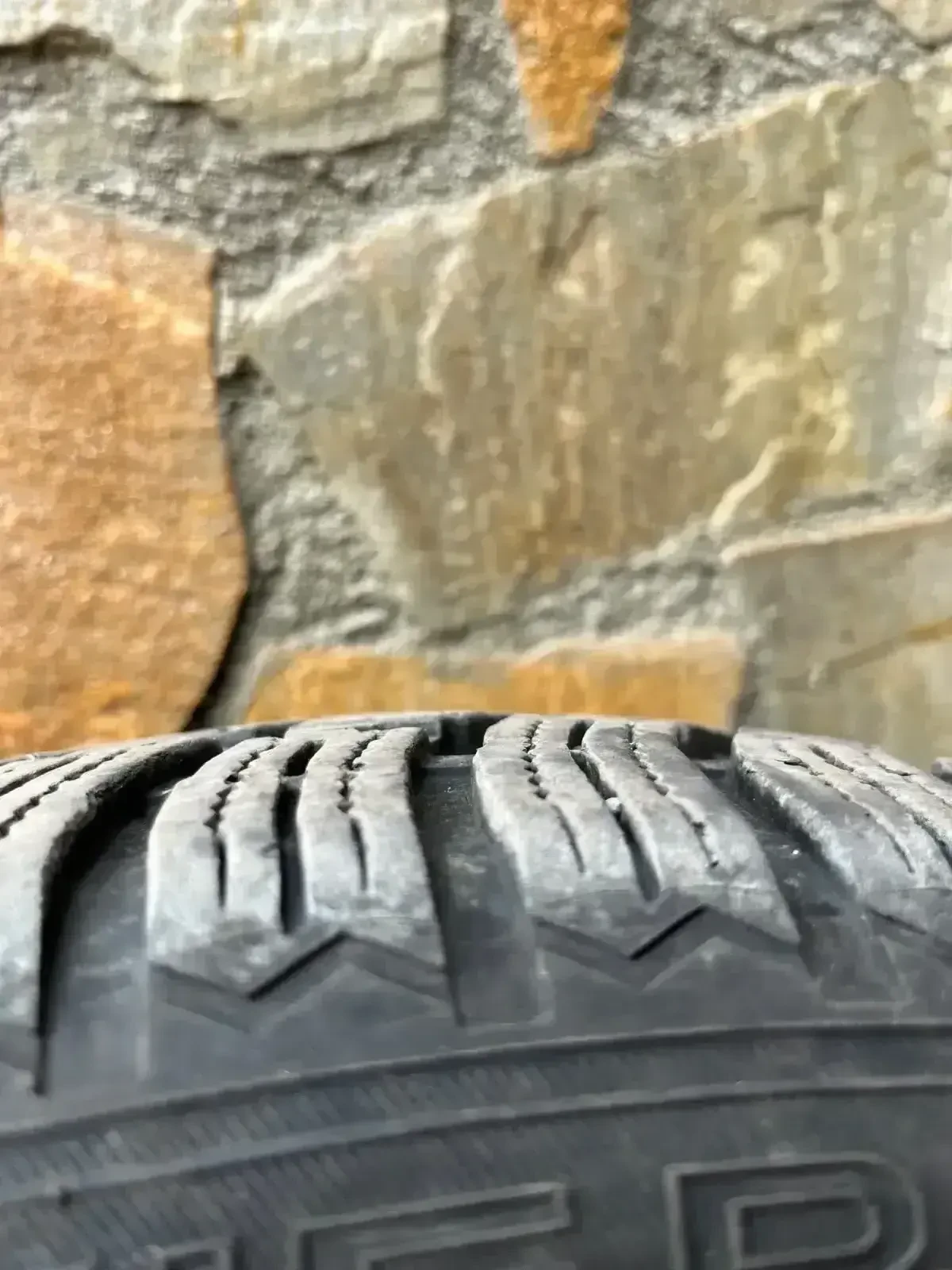 ���� 235/45R20 | Mobile.bg � ����������� 5