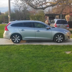 Volvo V60 2, 4 Plug in hybrid , снимка 3