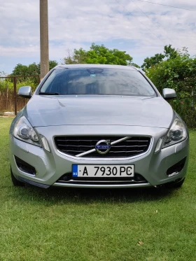 Volvo V60 2, 4 Plug in hybrid , снимка 2