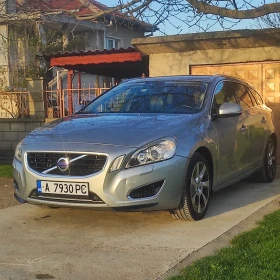 Volvo V60 2, 4 Plug in hybrid , снимка 2