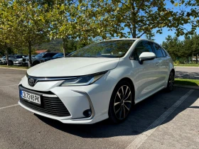 Toyota Corolla 1.6 Executive Plus / White Pearl, снимка 1