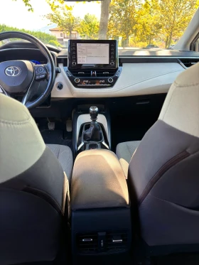 Toyota Corolla 1.6 Executive Plus / White Pearl, снимка 10