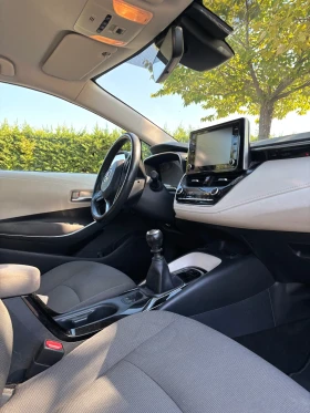 Toyota Corolla 1.6 Executive Plus / White Pearl, снимка 9