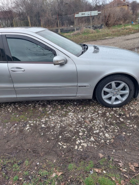 Mercedes-Benz C 220, снимка 3