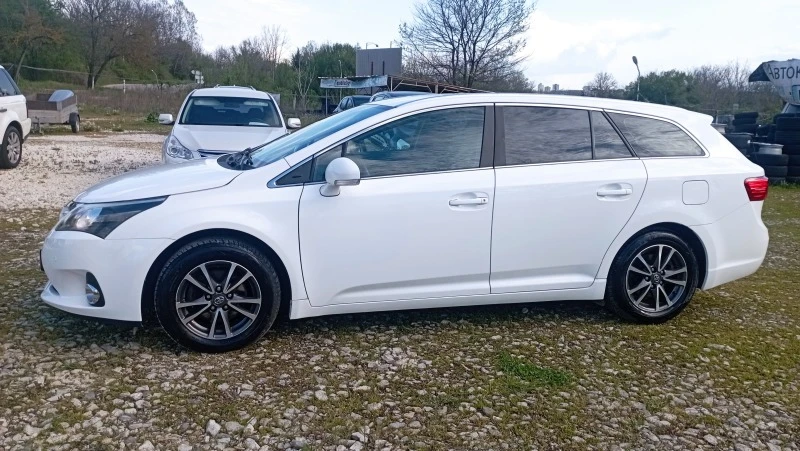 Toyota Avensis 2.0IШвейцария, снимка 3 - Автомобили и джипове - 40446539