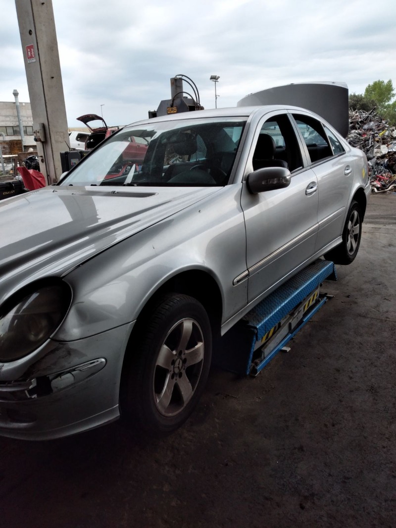 Mercedes-Benz E 320 3.2cdi, снимка 1 - Автомобили и джипове - 46382742