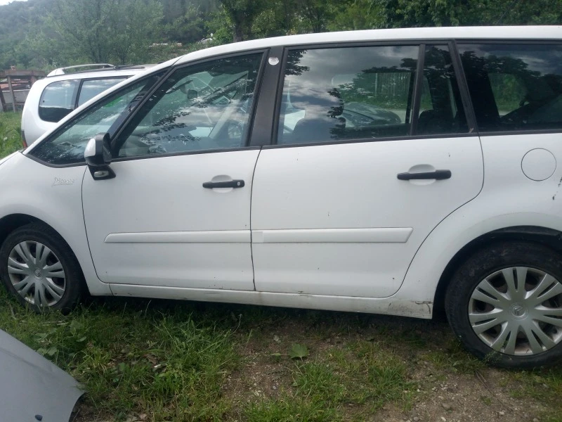 Citroen C4 Picasso 1.6, снимка 2 - Автомобили и джипове - 47432915