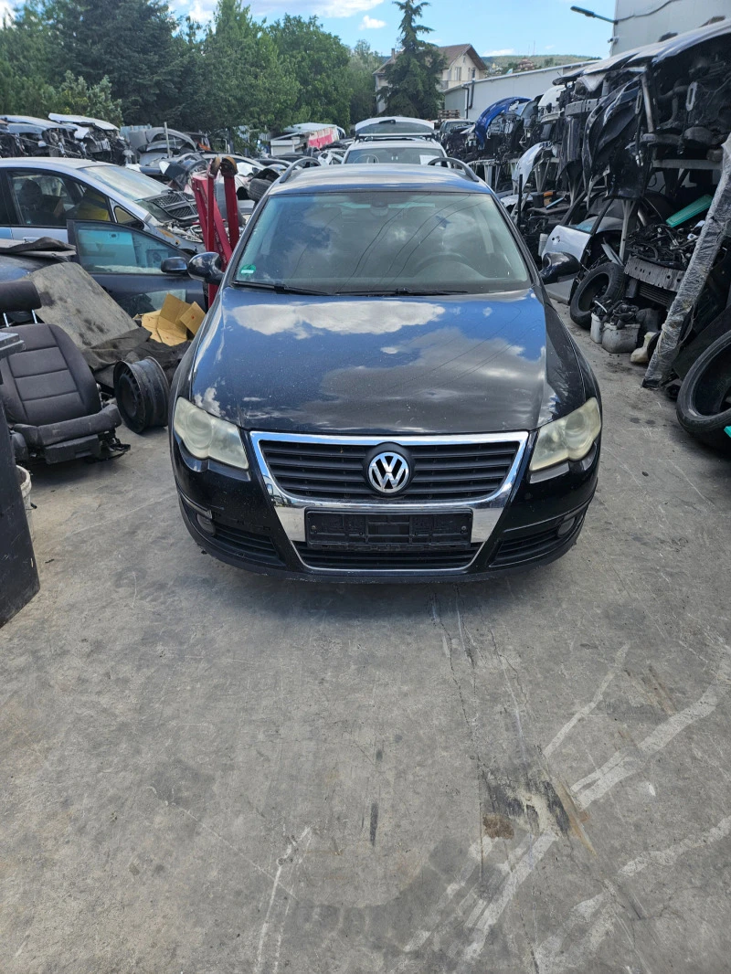 VW Passat 2.0TDI, снимка 1 - Автомобили и джипове - 46481151