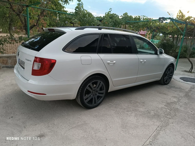 Skoda Superb, снимка 1 - Автомобили и джипове - 47113381