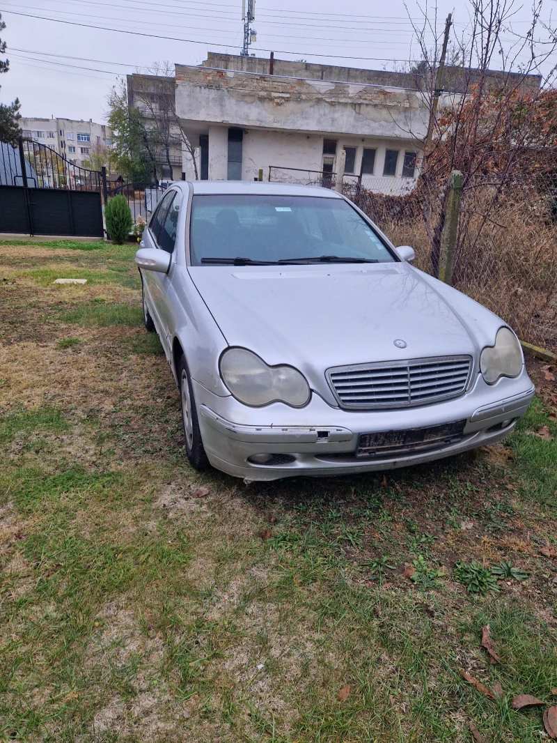 Mercedes-Benz C 200, снимка 1 - Автомобили и джипове - 47971739