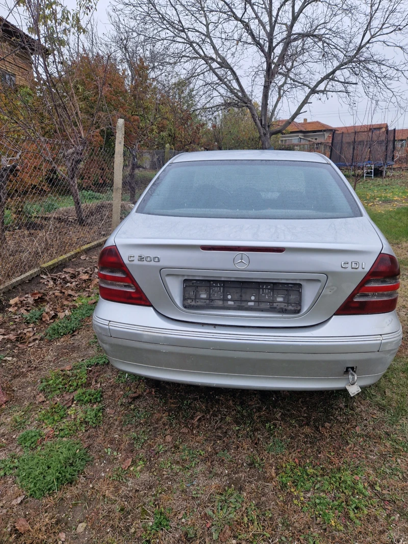 Mercedes-Benz C 200, снимка 3 - Автомобили и джипове - 47971739