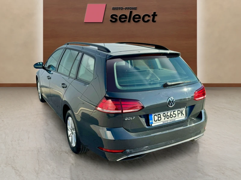 VW Golf 1.6, снимка 2 - Автомобили и джипове - 48093411