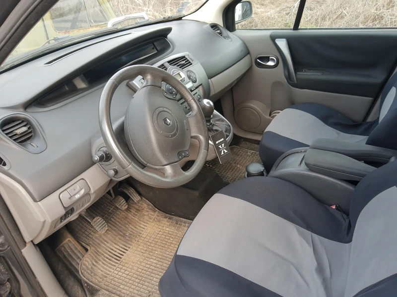 Renault Scenic, снимка 5 - Автомобили и джипове - 48992584