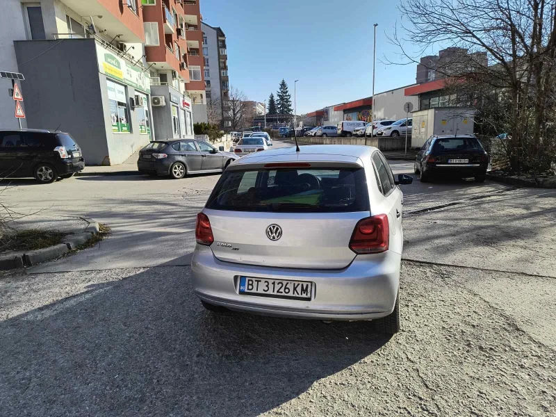 VW Polo, снимка 3 - Автомобили и джипове - 49011321