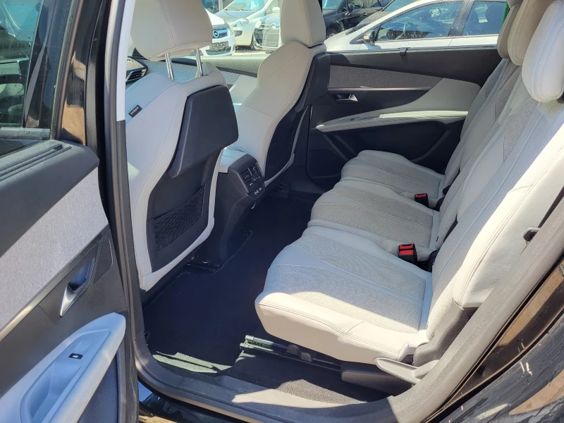 Peugeot 5008 GT, снимка 10 - Автомобили и джипове - 51310238